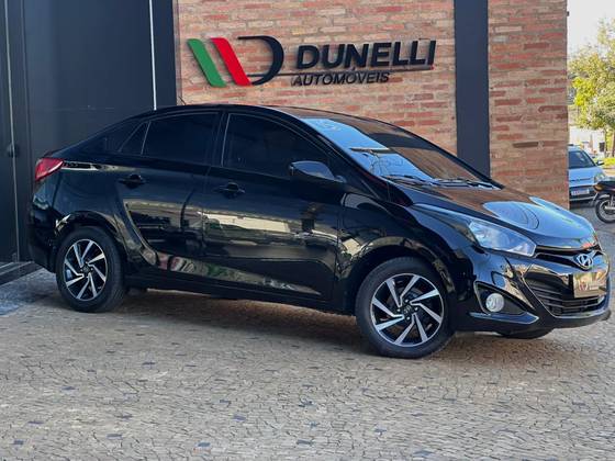 HYUNDAI HB20S 1.6 COMFORT PLUS 16V FLEX 4P MANUAL HYUNDAI HB20S 1.6 COMFORT PLUS 16V FLEX 4P MANUAL